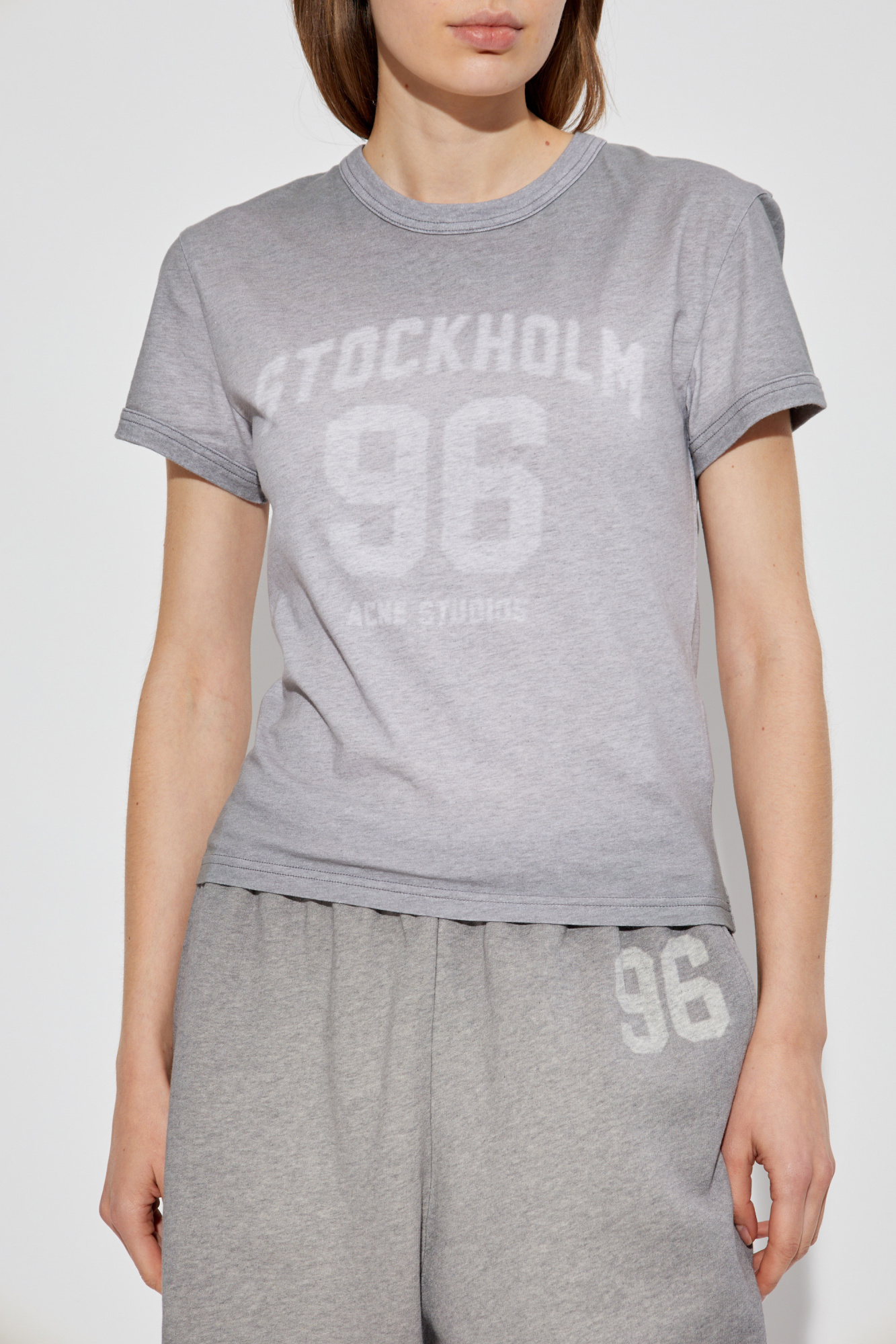 英智 casual adidas Performance Z.N.E. quarter-zip sweatshirt in grey | ASOS